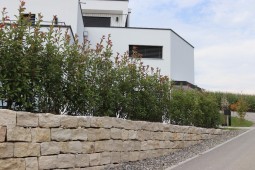 Natursteinmauer